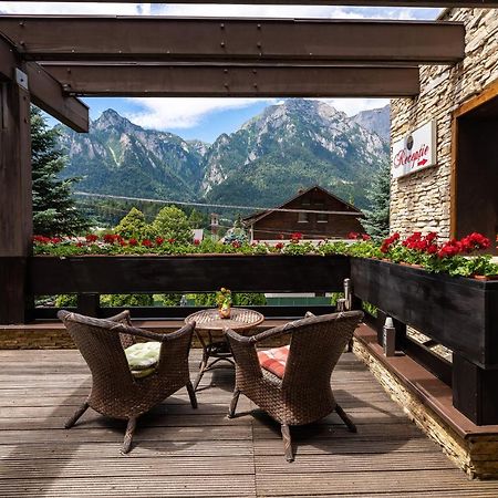 Casa Freya Hotell Buşteni Exteriör bild
