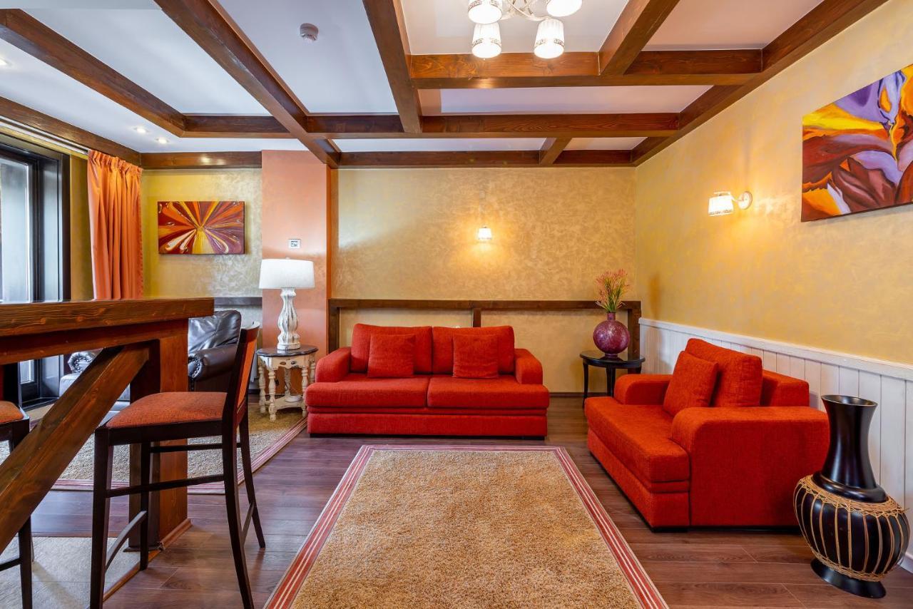 Casa Freya Hotell Buşteni Exteriör bild