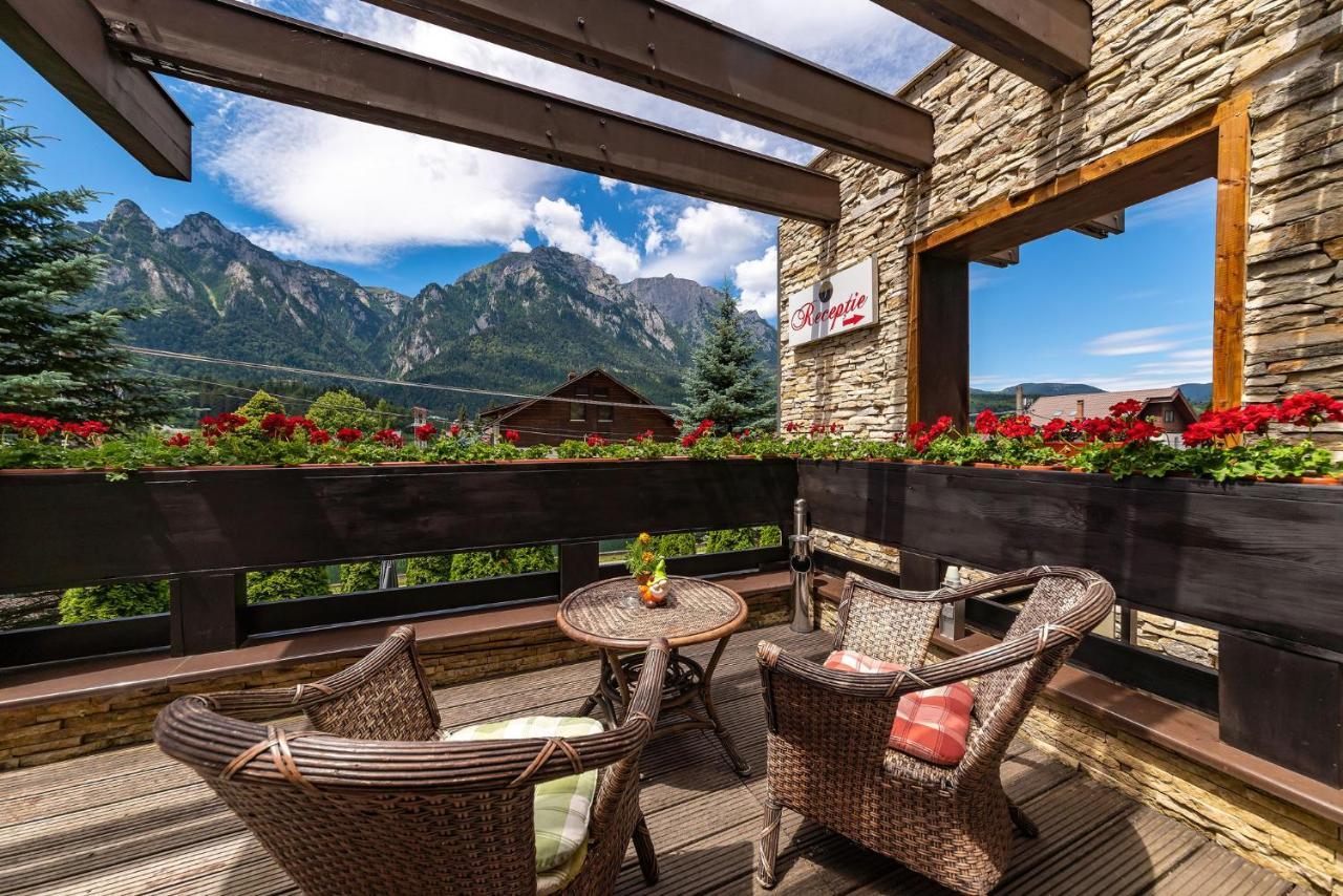 Casa Freya Hotell Buşteni Exteriör bild