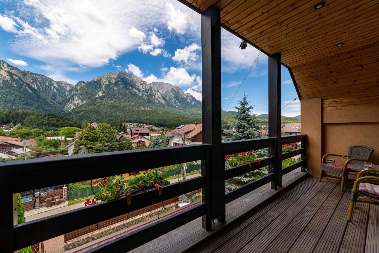 Casa Freya Hotell Buşteni Exteriör bild