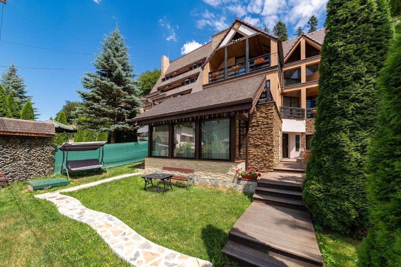 Casa Freya Hotell Buşteni Exteriör bild